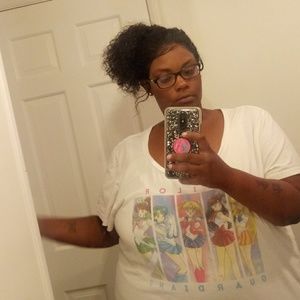 Meet your Posher, Tia